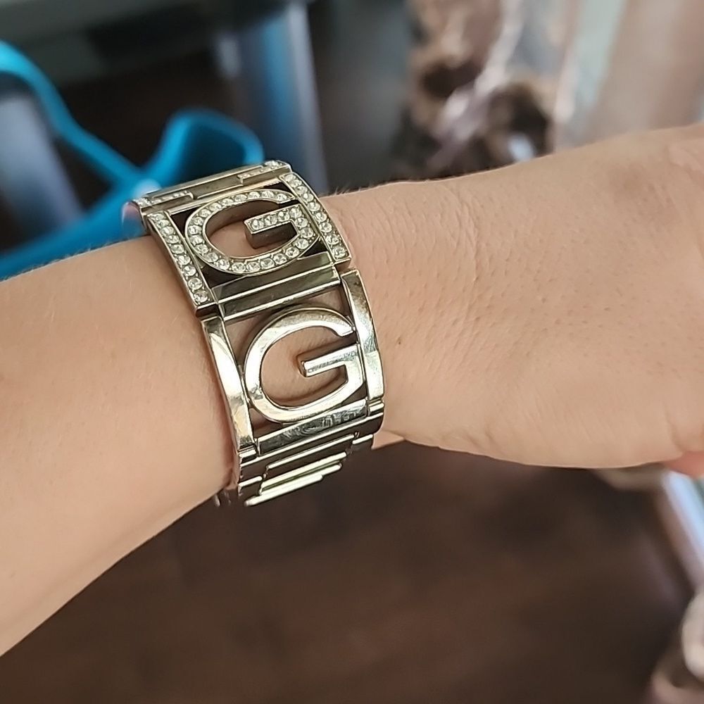 GUESS VINTAGE WATCH  - Picture 13 of 14